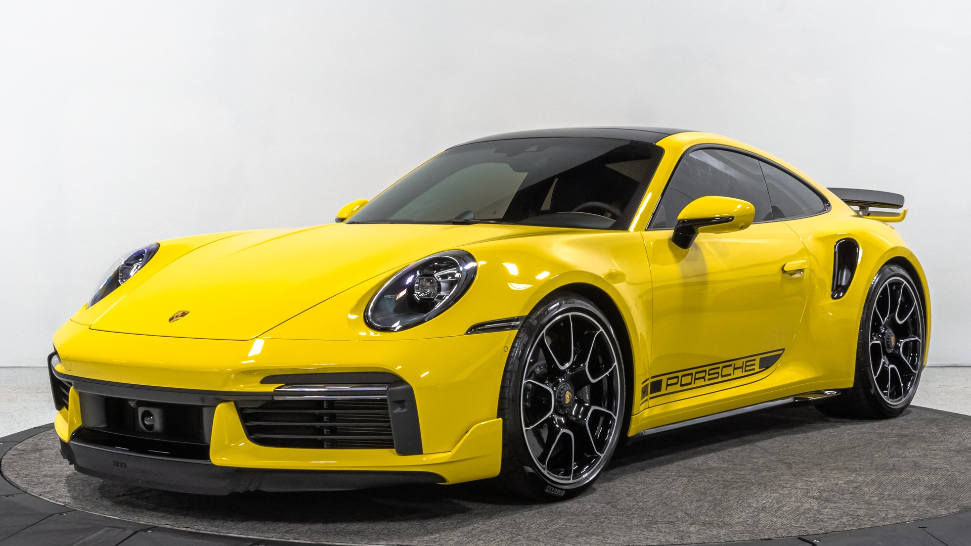 Porsche 911 Turbo S